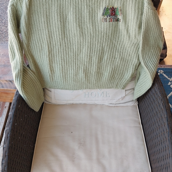 Christmas Apperal and More - Picture 11 of 16